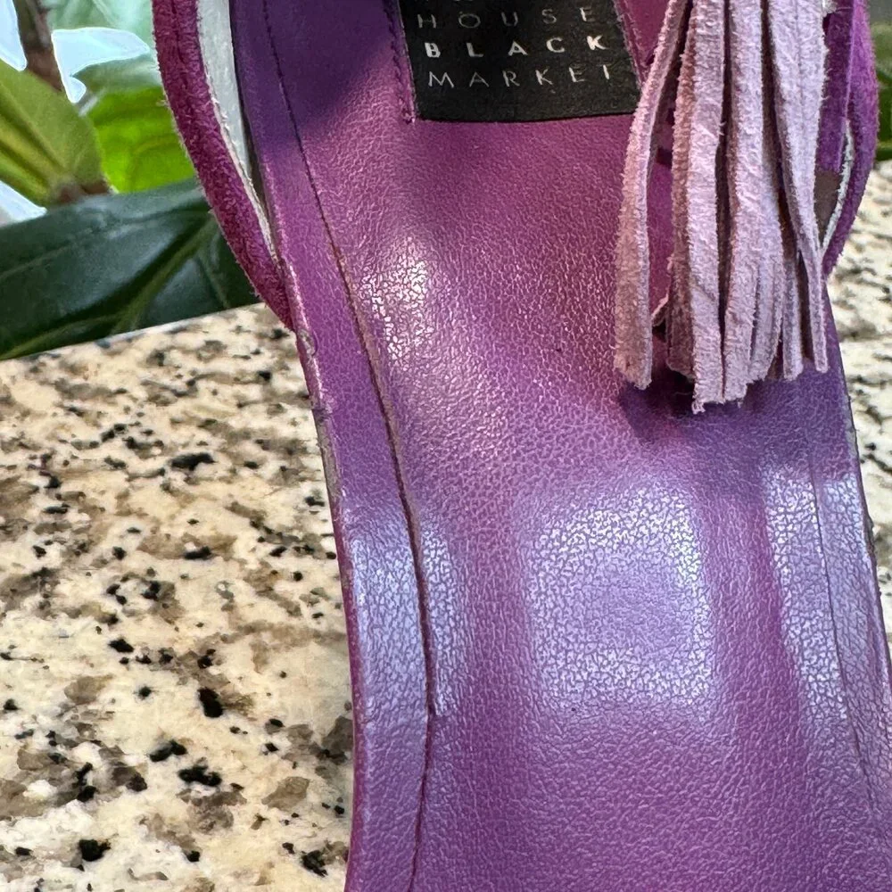 WHITE HOUSE BLACK MARKET PURPLE EMBOSSED LEATHER TASSEL ANKLE STRAP SIZE 9